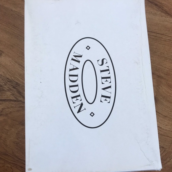 Steve Madden Partyy-R Blue Satin Heels - Picture 4 of 5